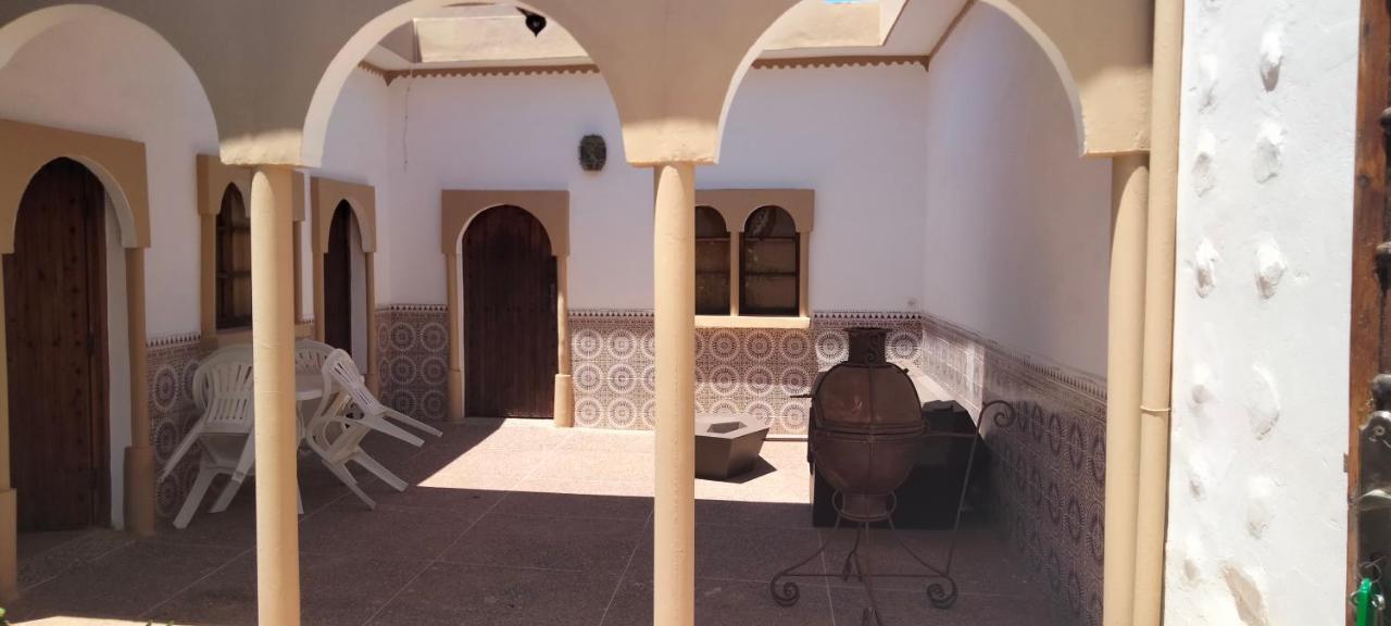 Les Etoiles Du Ksar Hotel Mirleft Bagian luar foto