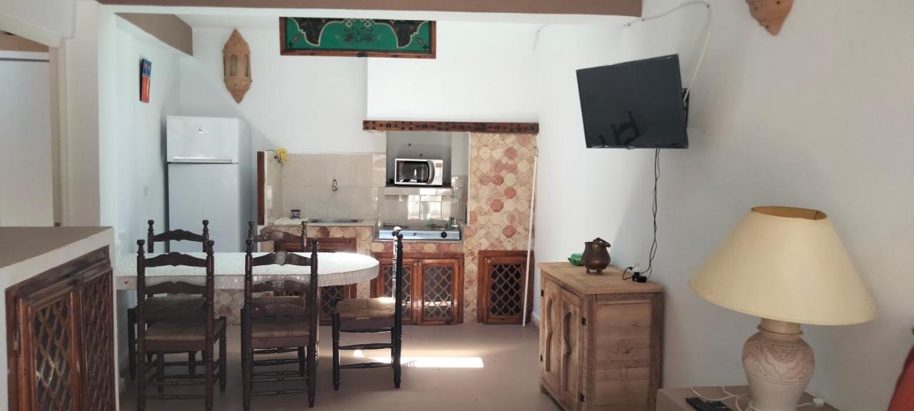 Les Etoiles Du Ksar Hotel Mirleft Bagian luar foto