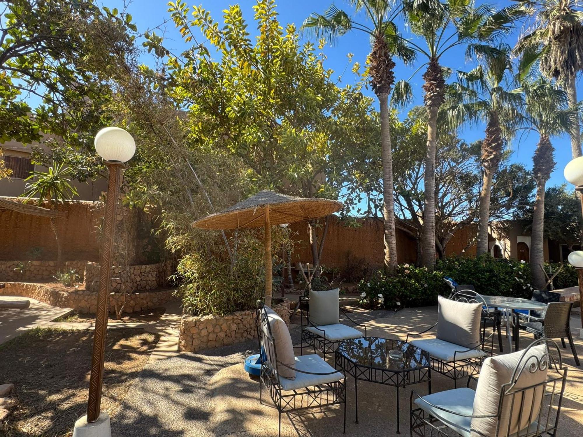 Les Etoiles Du Ksar Hotel Mirleft Bagian luar foto